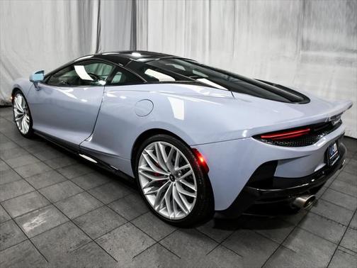 2022 McLaren GT Base
