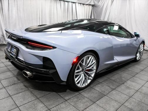 2022 McLaren GT Base