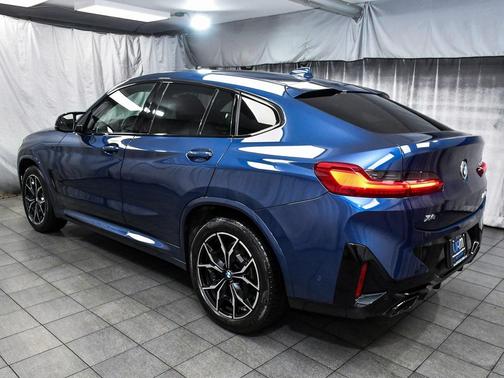 2024 BMW X4 M40i