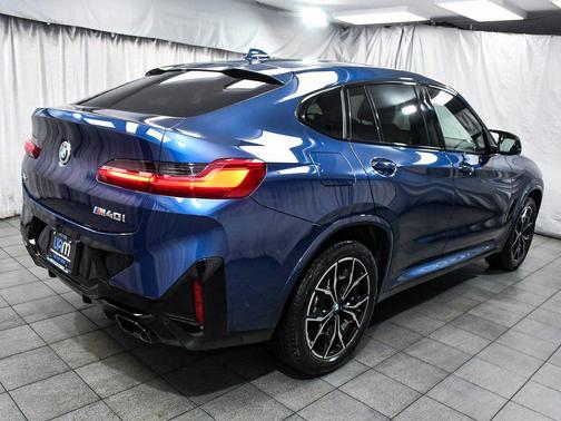 2024 BMW X4 M40i