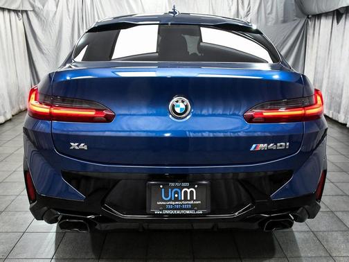 2024 BMW X4 M40i