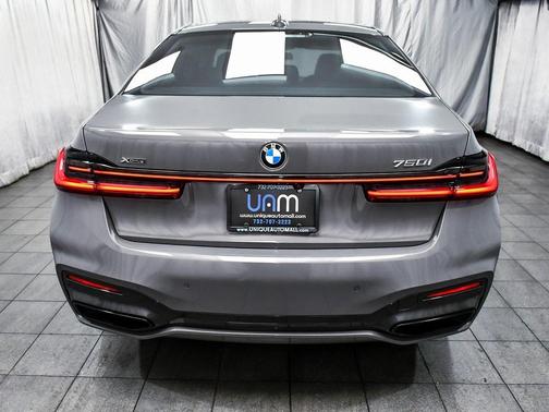 2022 BMW 750 i xDrive