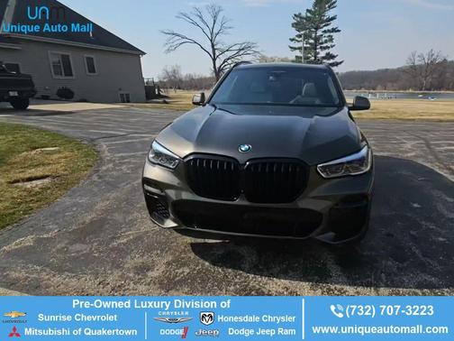 Manhattan Green Metallic 2023 BMW X5 xDrive40i
