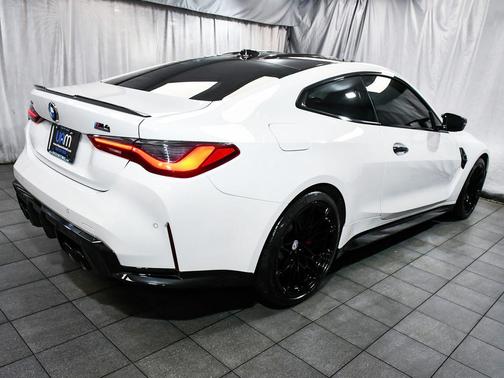 Alpine White 2024 BMW M4 Competition xDrive