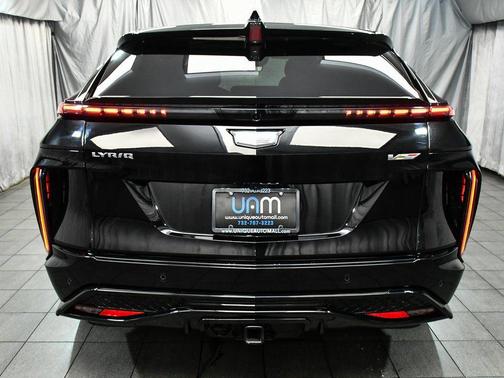 2026 Cadillac LYRIQ V Premium