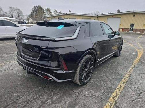 2026 Cadillac LYRIQ V Premium