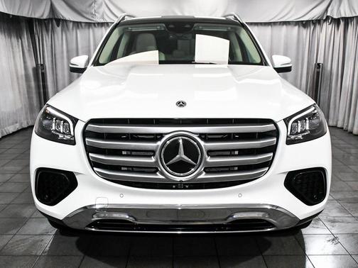 2025 Mercedes-Benz GLS 450 4MATIC