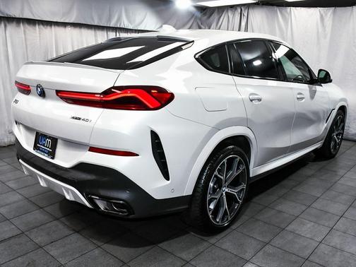 2023 BMW X6 xDrive40i