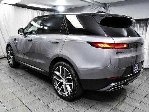 2023 Land Rover Range Rover Sport P360 SE