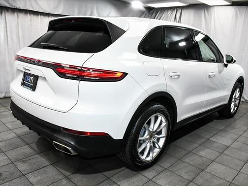 2021 Porsche Cayenne Base