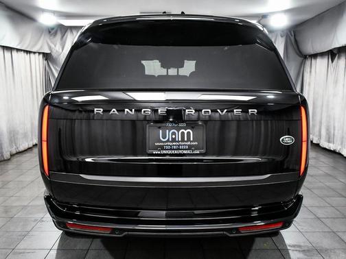 2023 Land Rover Range Rover P530 SE SWB
