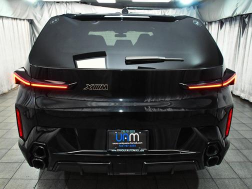2025 BMW XM Base