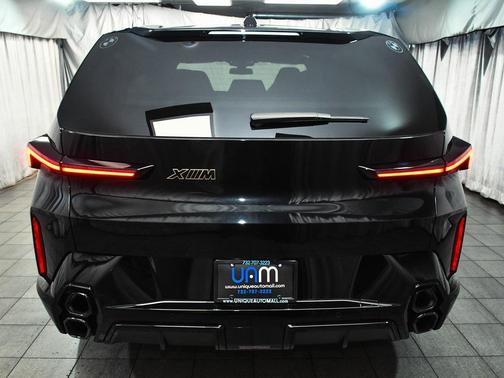 2025 BMW XM Base