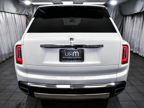 2024 Rolls-Royce Cullinan Base