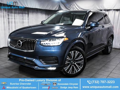 2021 Volvo XC90 T6 Momentum