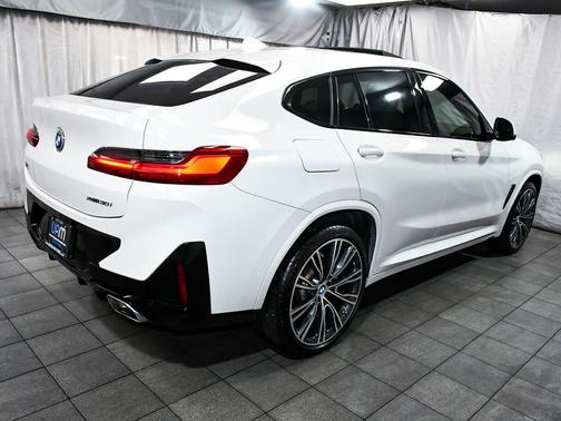 Alpine White 2023 BMW X4 xDrive30i