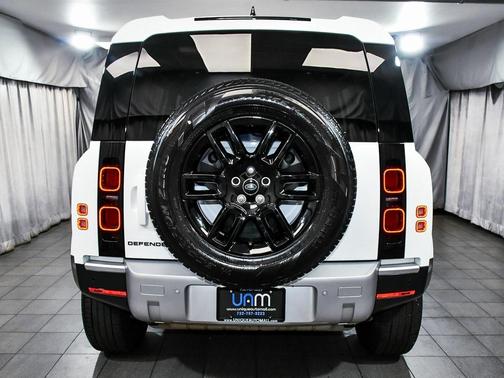 2025 Land Rover Defender 110 P300 S