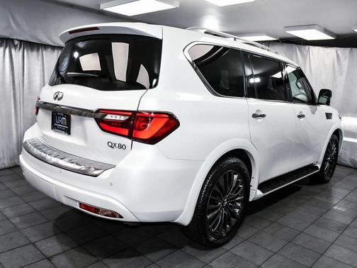 2024 INFINITI QX80 PREMIUM SELECT AWD