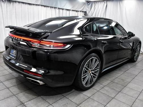2021 Porsche Panamera 4