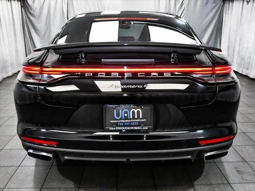 2021 Porsche Panamera 4
