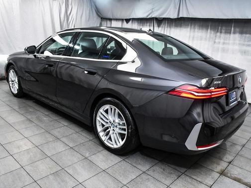 2025 BMW 540 i xDrive