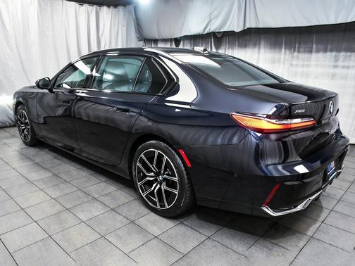 2024 BMW 740 i xDrive