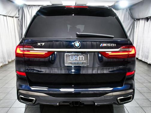 Carbon Black Metallic 2020 BMW X7 M50i