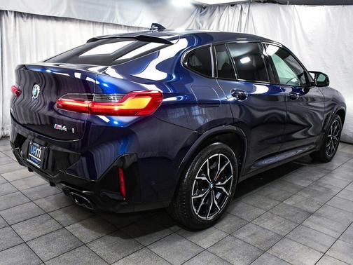 2023 BMW X4 M40i