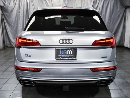 2023 Audi Q5 45 S line Premium Plus