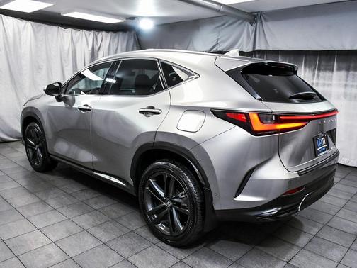 2025 Lexus NX 450h+ Luxury AWD