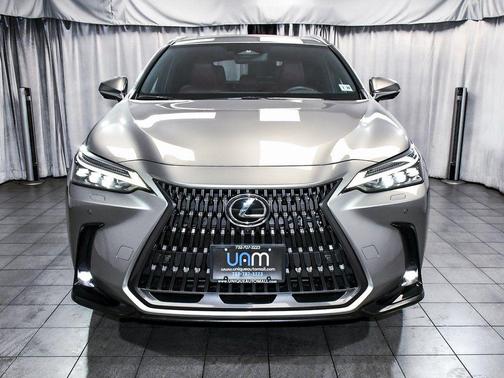 2025 Lexus NX 450h+ Luxury AWD
