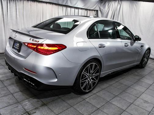 2024 Mercedes-Benz AMG C 63 S E Performance