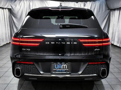 2025 Genesis GV70 2.5T AWD