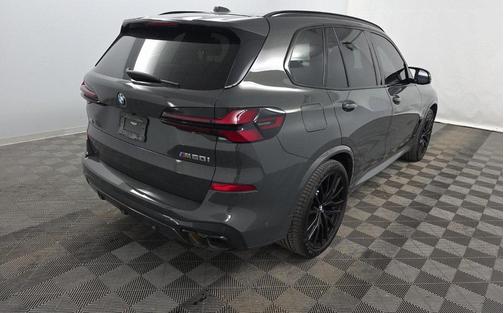 2024 BMW X5 M60i