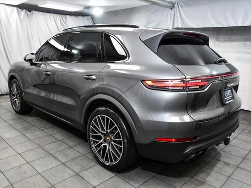2023 Porsche Cayenne S