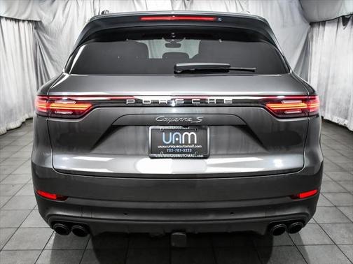 2023 Porsche Cayenne S