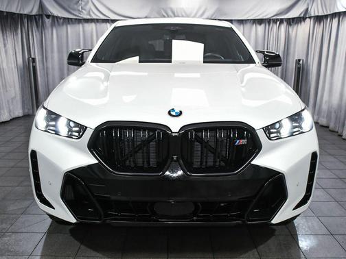 2024 BMW X6 M60i