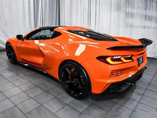 2025 Chevrolet Corvette E-Ray 2LZ