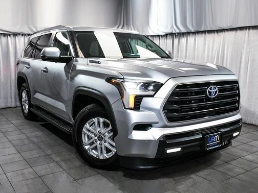 2024 Toyota Sequoia Platinum