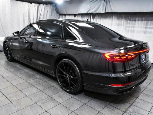 2022 Audi A8 L 55