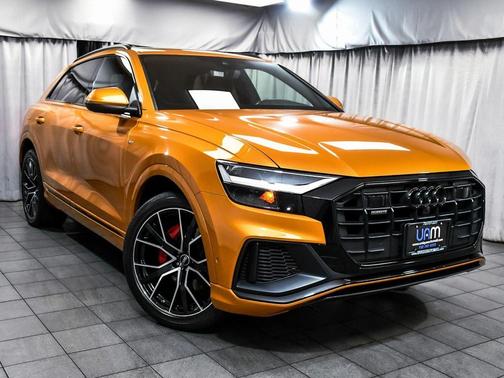 2022 Audi Q8 55 Premium Plus