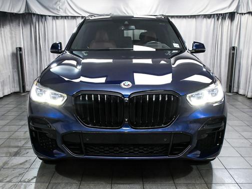 Tanzanite Blue II Metallic 2023 BMW X5 M50i