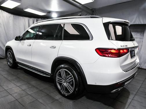 2025 Mercedes-Benz GLS 450 4MATIC