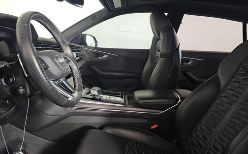 2023 Audi RS Q8 4.0T