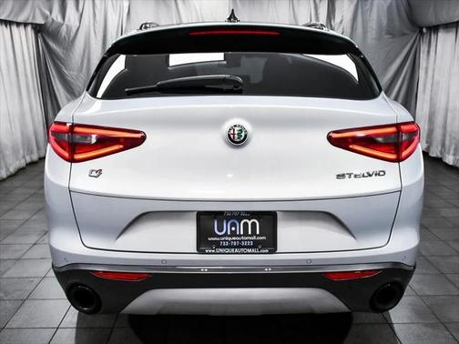 2022 Alfa Romeo Stelvio Ti
