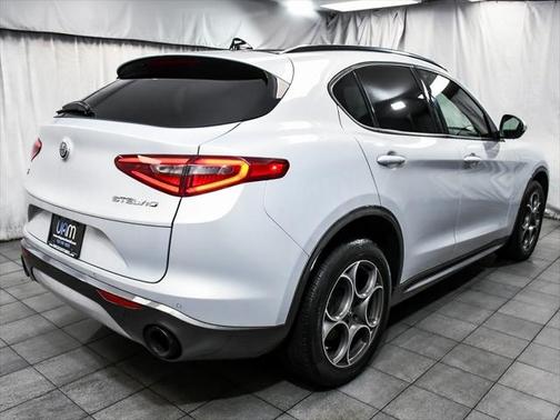 2022 Alfa Romeo Stelvio Ti