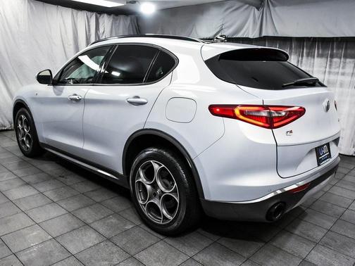 2022 Alfa Romeo Stelvio Ti