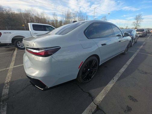 2024 BMW i7 xDrive60