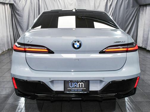 2024 BMW i7 xDrive60