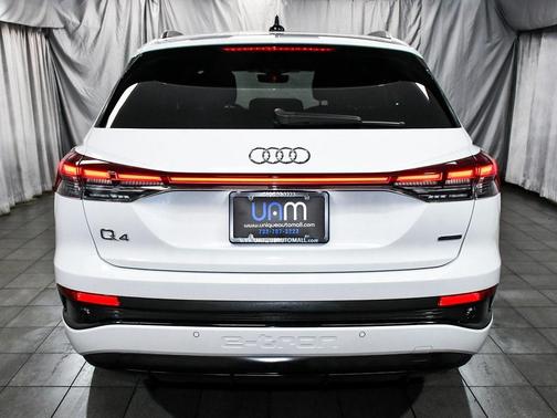 2024 Audi Q4 e-tron 55 Premium Plus